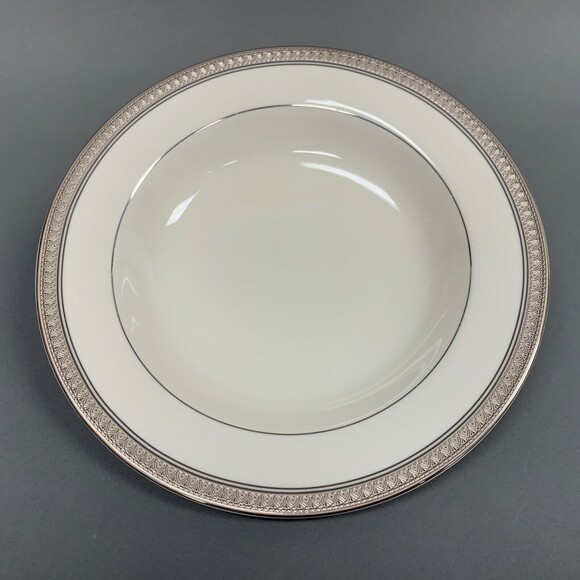 Mikasa Palatial Platinum L3235 Fine China Rimmed Soup Cereal Pasta Bowl 8 5/8 - Picture 2 of 6